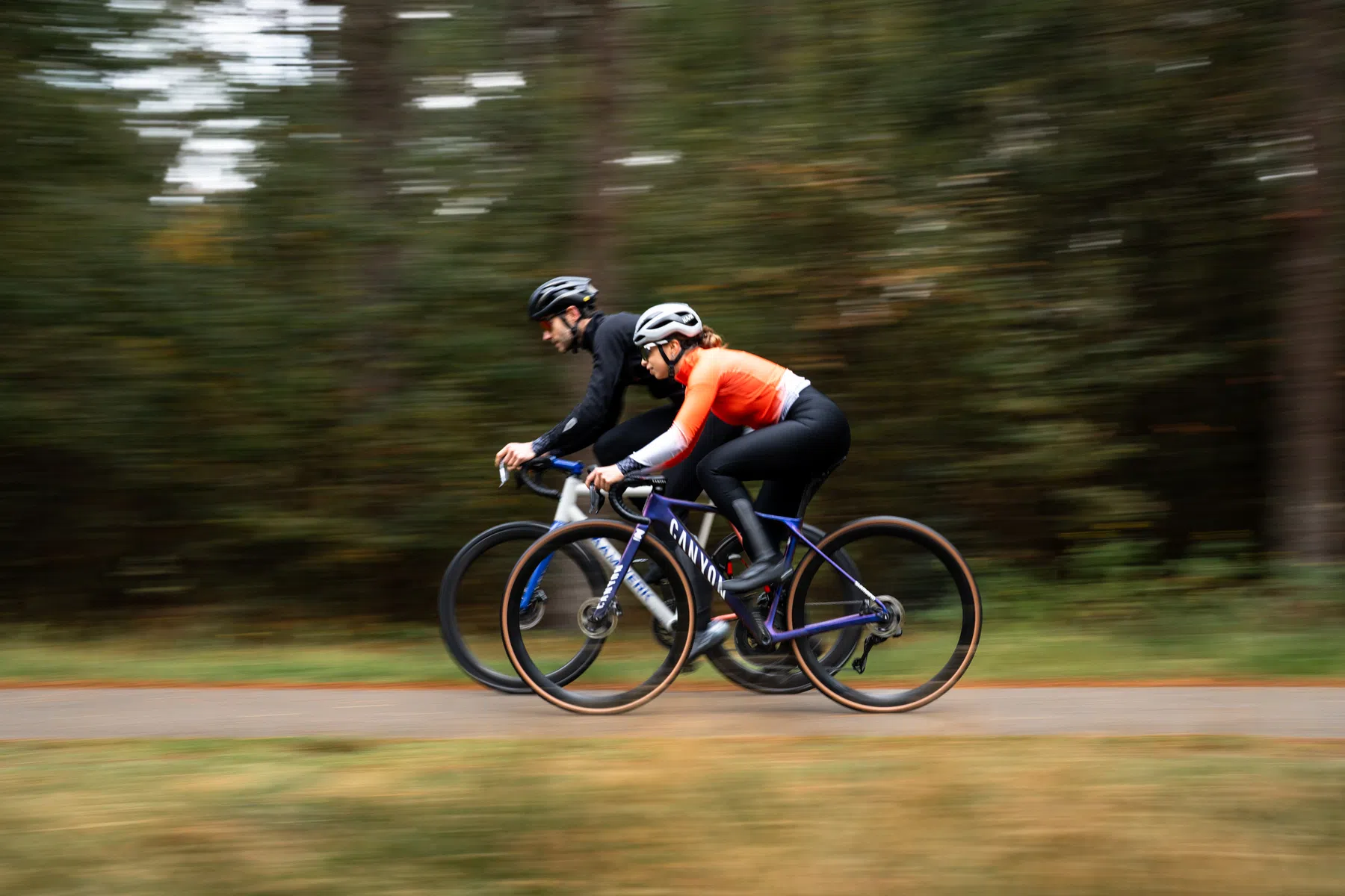 Q36.5 Gregarius Hybrid Long Sleeve Jersey en Winter Bib Tights getest tijdens winterrit